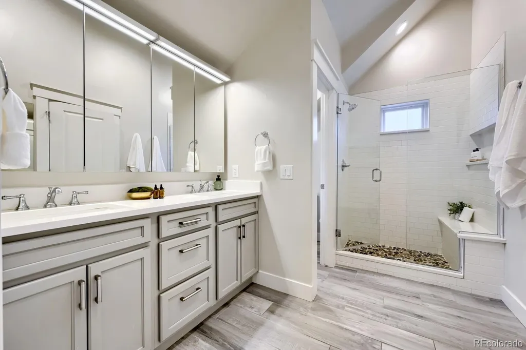 2322 Hudson Street Denver CO 80207