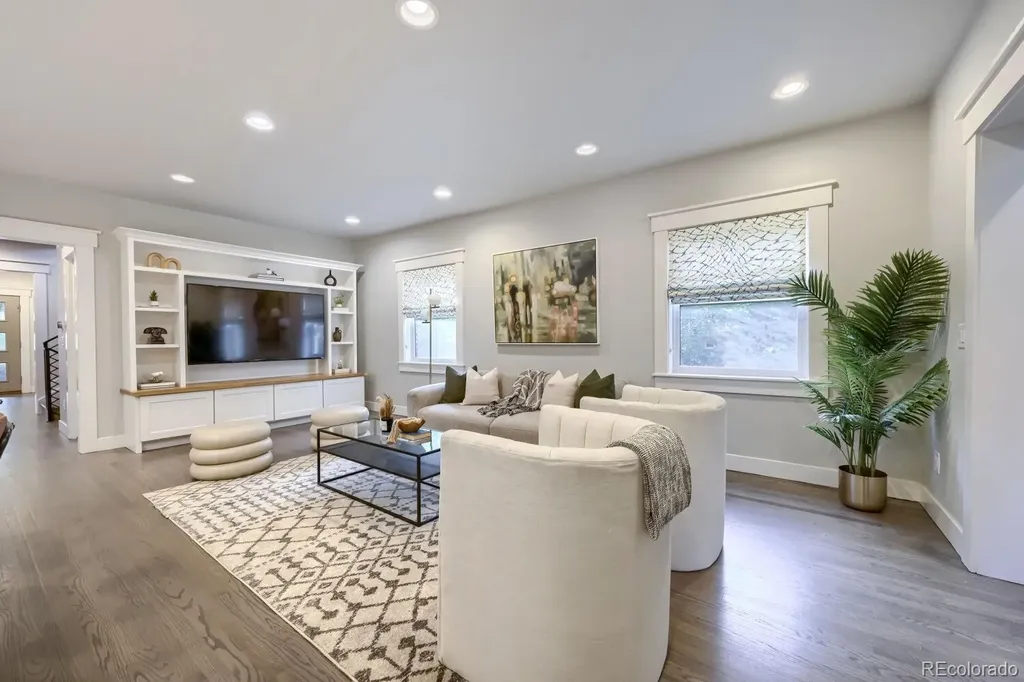 2322 Hudson Street Denver CO 80207