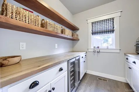 2322 Hudson Street Denver CO 80207