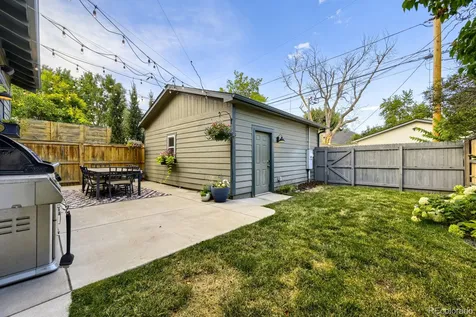 2322 Hudson Street Denver CO 80207