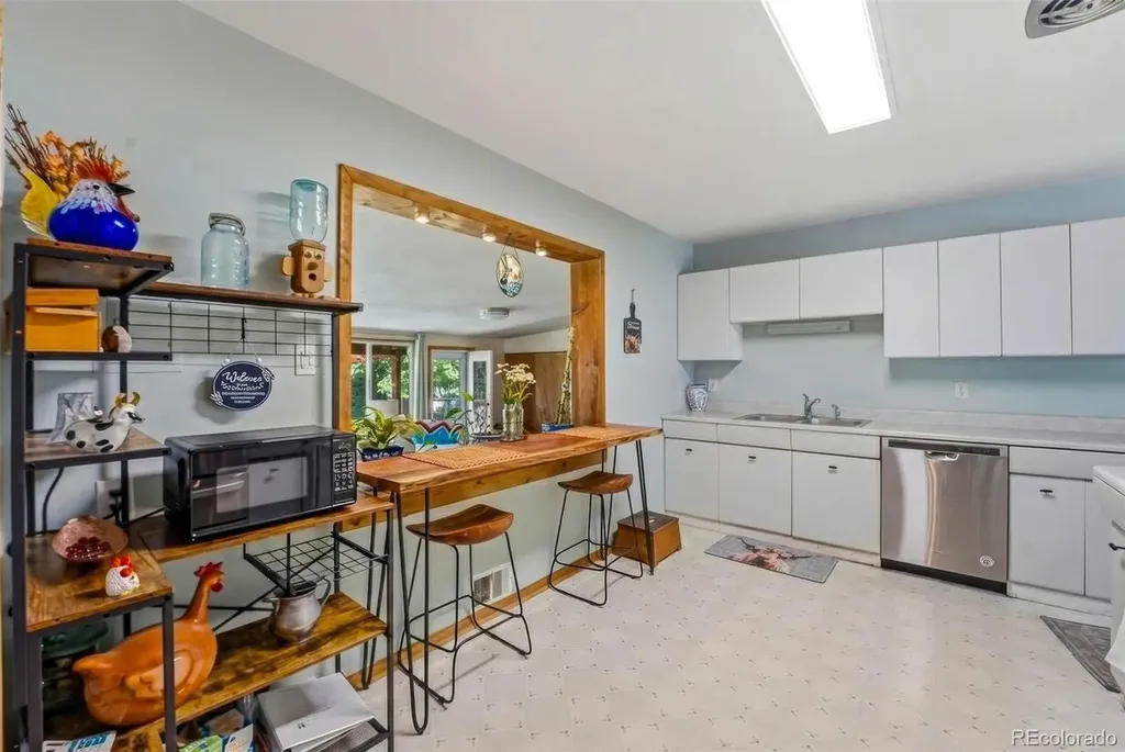 2927 S Stuart Street Denver CO 80236