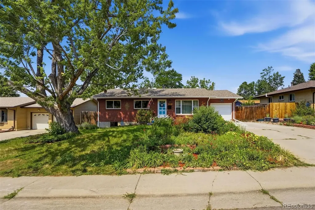 2927 S Stuart Street Denver CO 80236