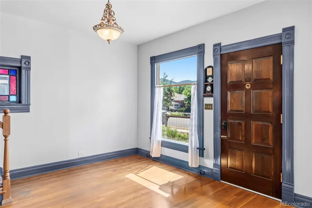 1148 F Street Salida CO 81201