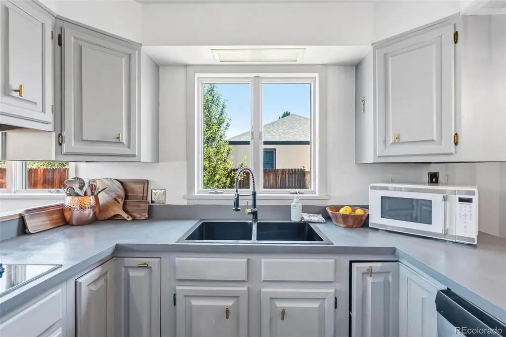 1148 F Street Salida CO 81201