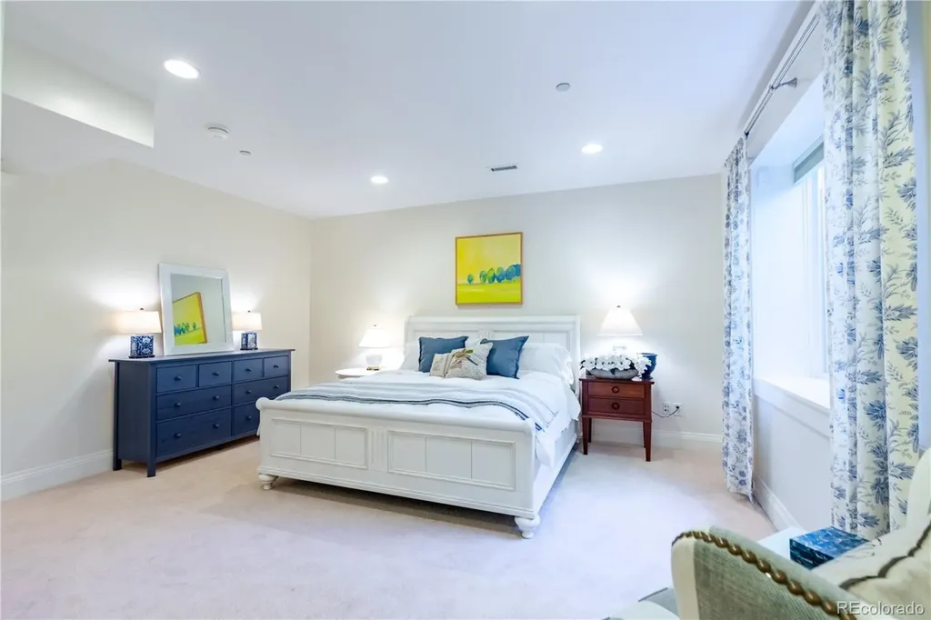 7933 Anchor Drive Longmont CO 80504