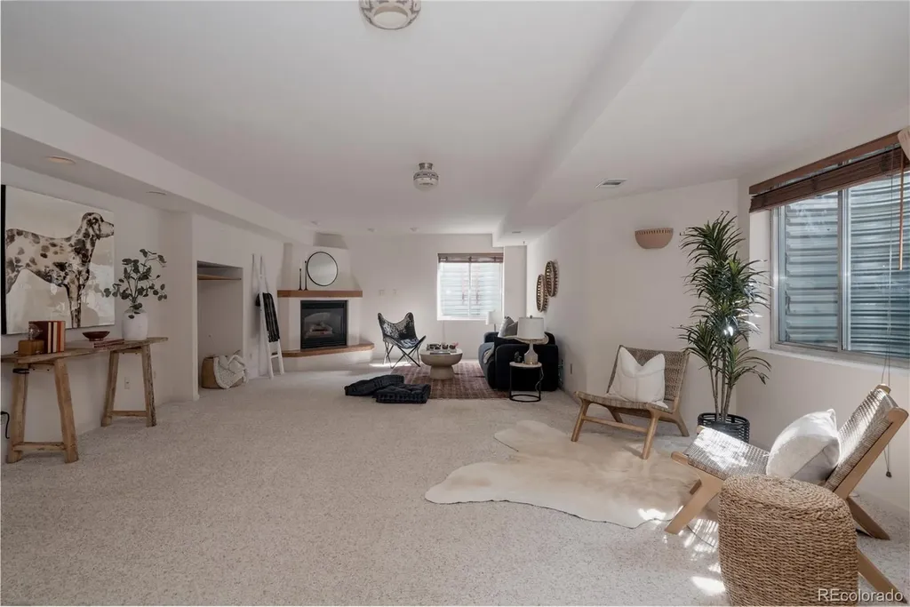 2630 S Iris Street Lakewood CO 80227