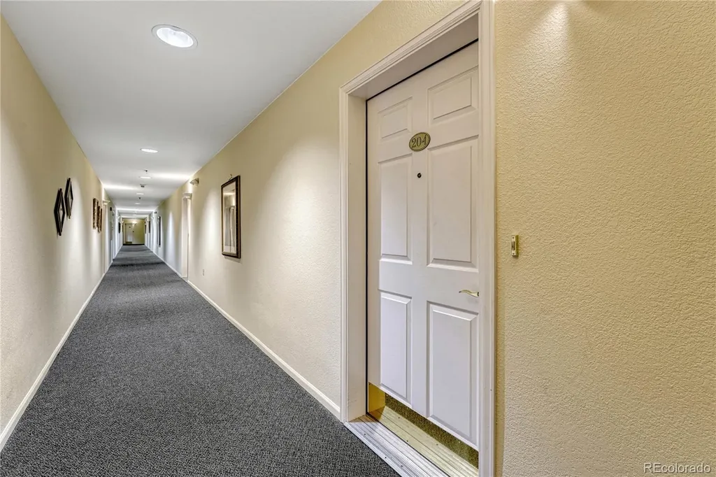2896 W Riverwalk Circle Littleton CO 80123