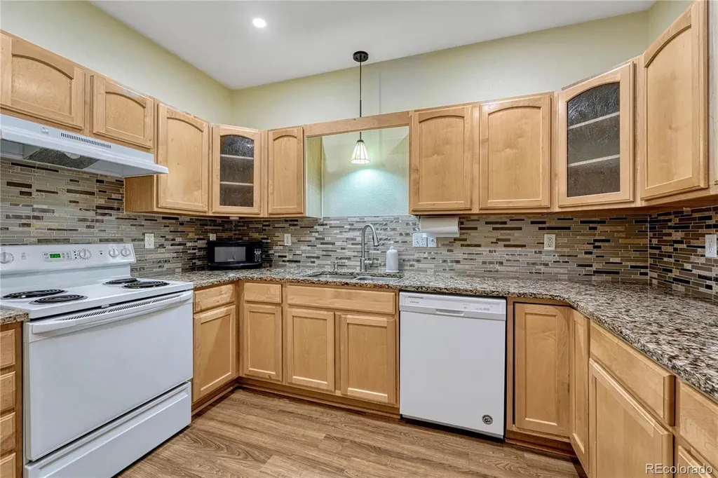 2896 W Riverwalk Circle Littleton CO 80123