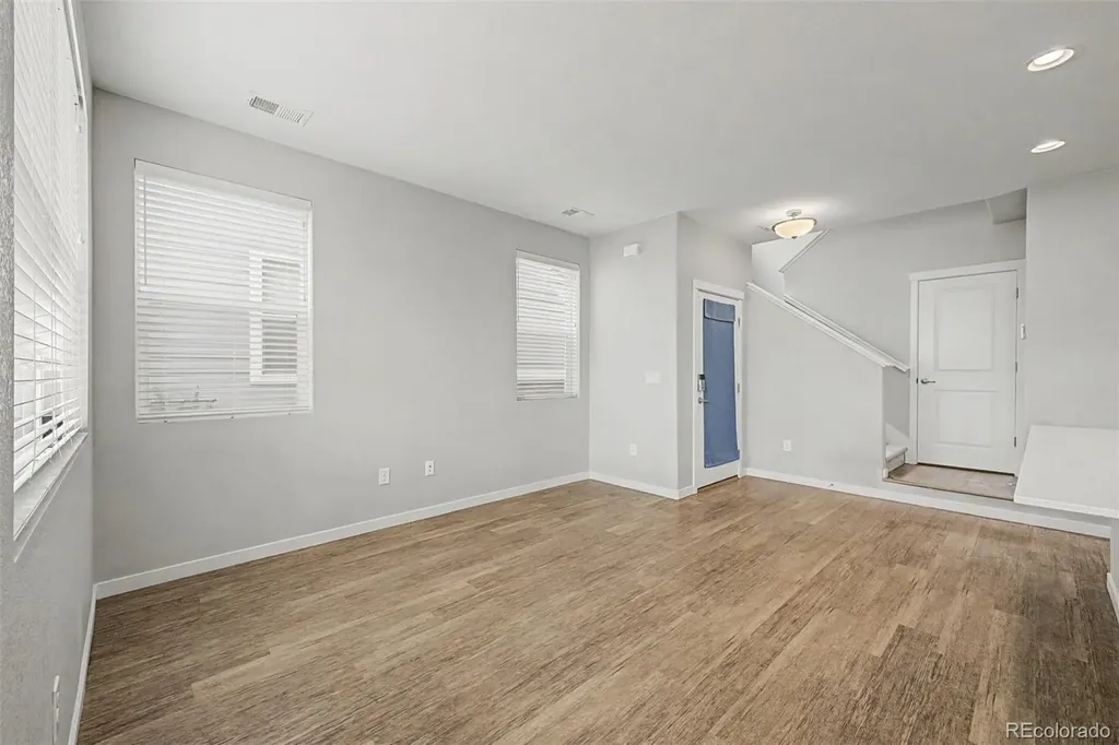 9729 Albion Lane Denver CO 80229