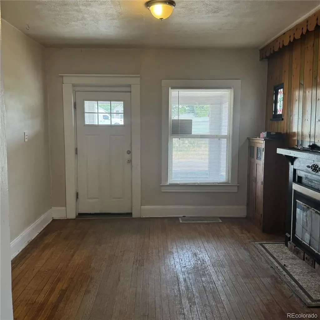 831 And 833 S Lincoln Street Denver CO 80209