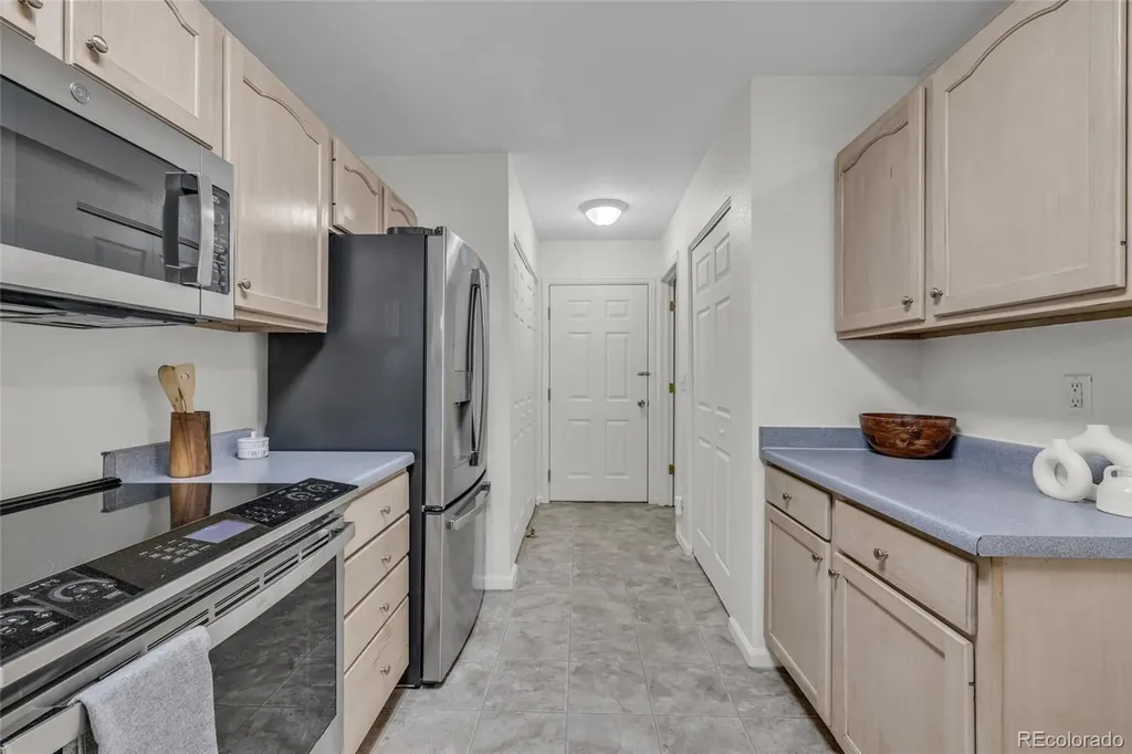 5242 W 68th Avenue Arvada CO 80003