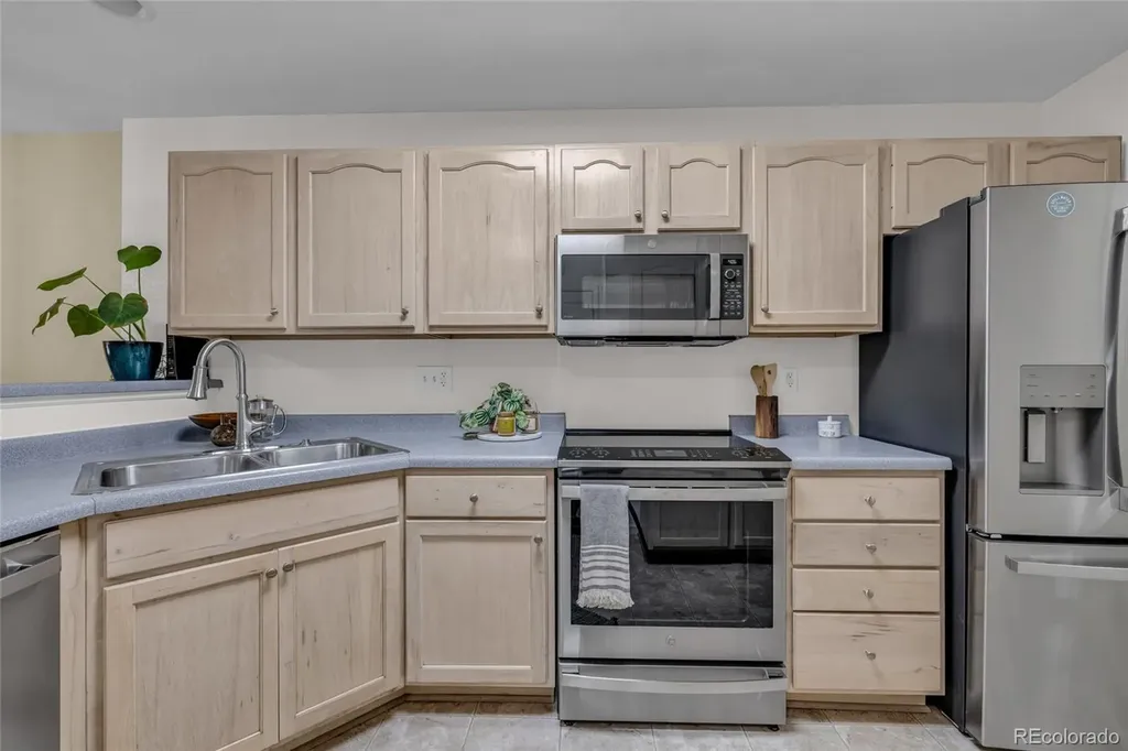 5242 W 68th Avenue Arvada CO 80003