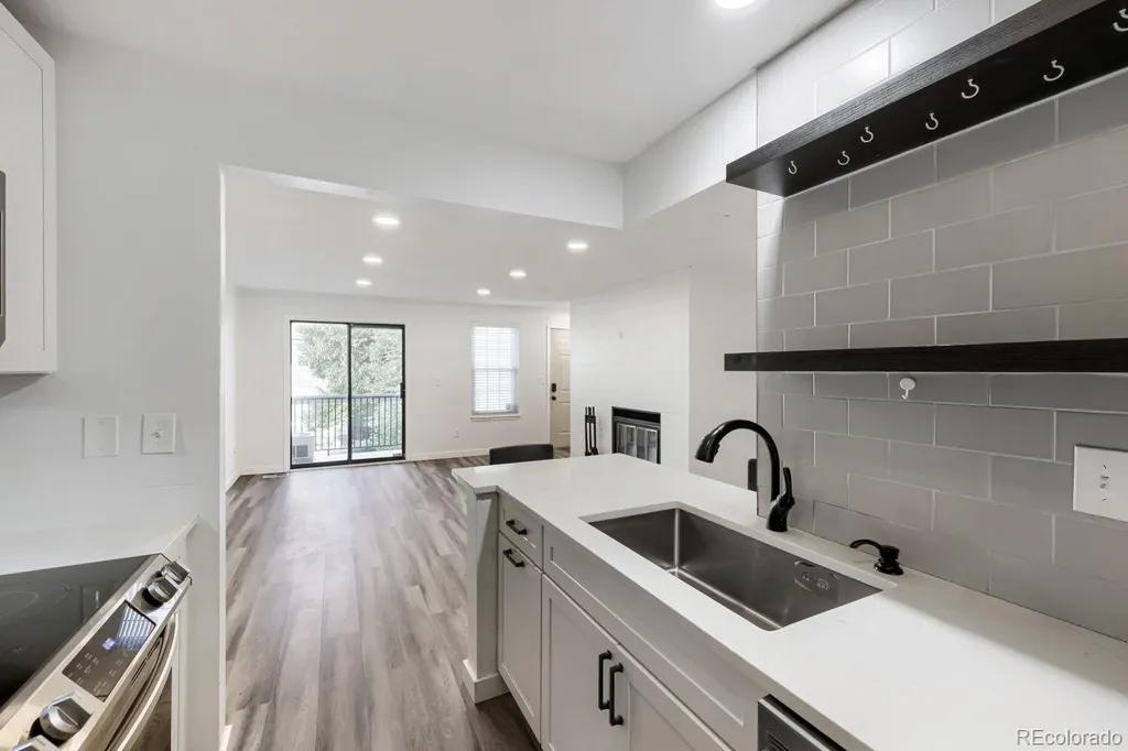 5565 W 76th Avenue Arvada CO 80003