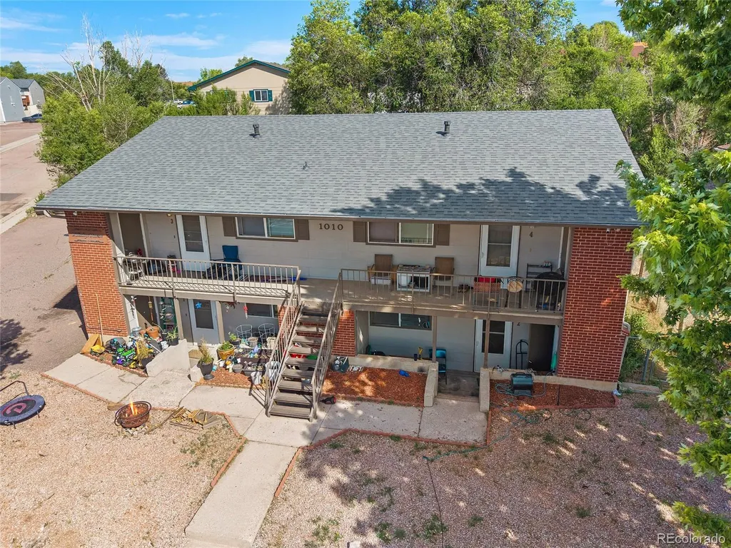 915 Hathaway Drive Colorado Springs CO 80915