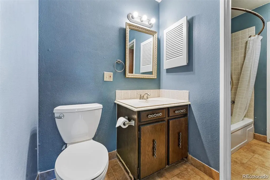 7335 E Quincy Avenue Denver CO 80237