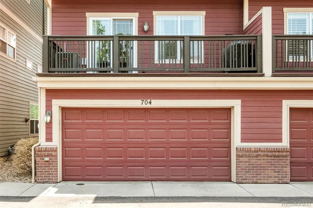 704 Albion Street Denver CO 80220