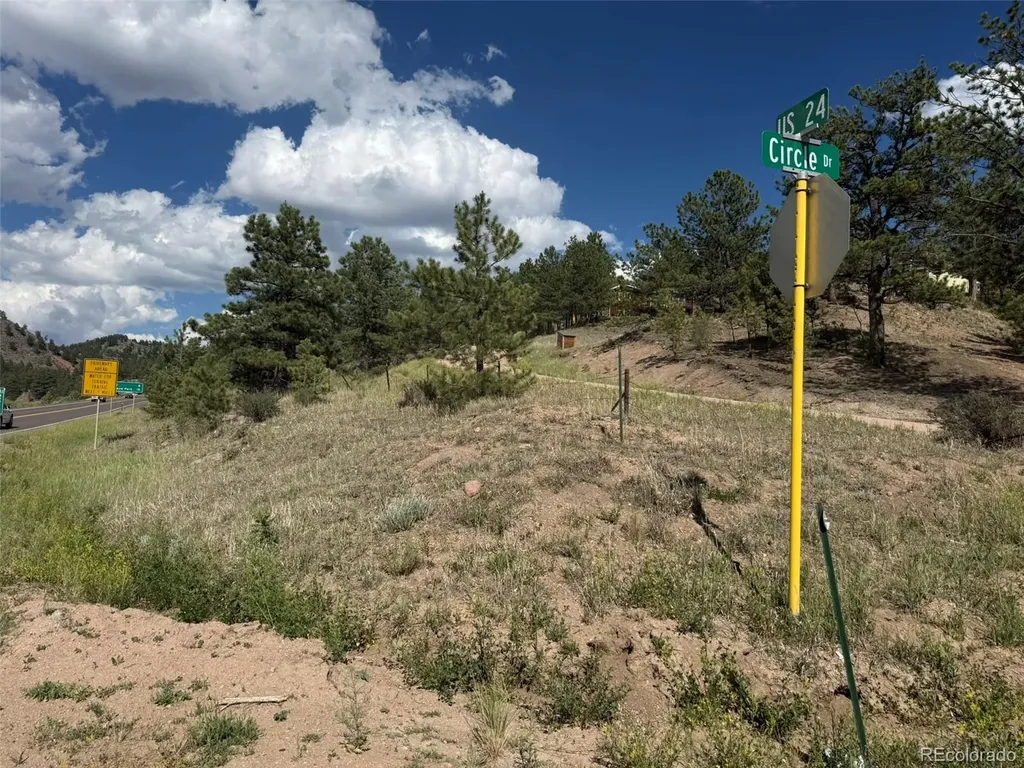 125 & 137 Hillside Drive Florissant CO 80816