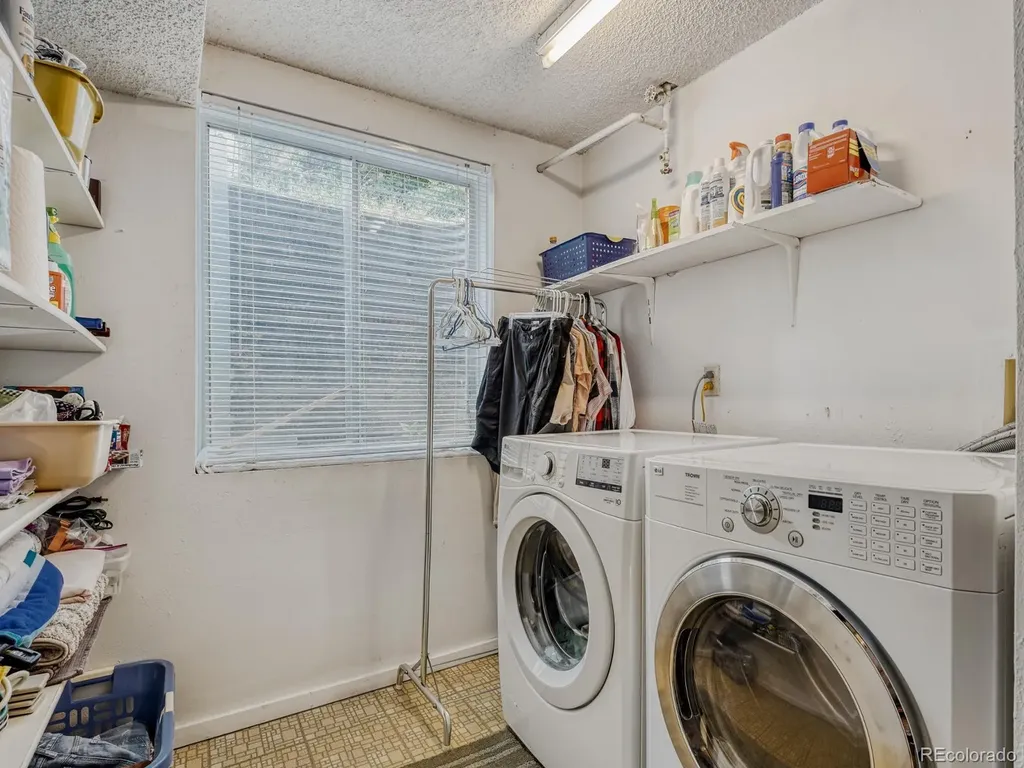 2746 S Uravan Street Aurora CO 80013