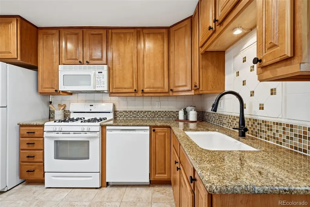 4676 E Utah Place Denver CO 80222