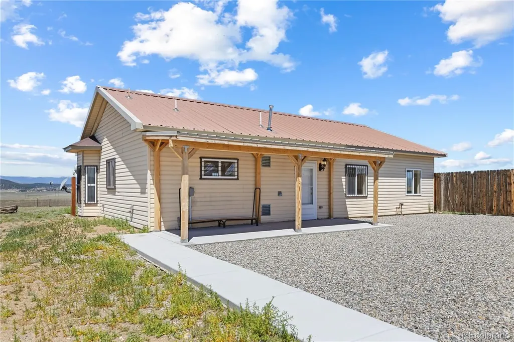 1421 Larimer Road Hartsel CO 80449