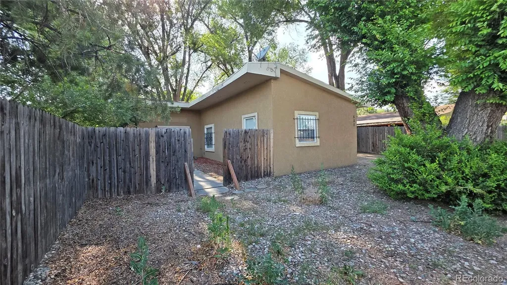 537 Crockett Lane Colorado Springs CO 80905