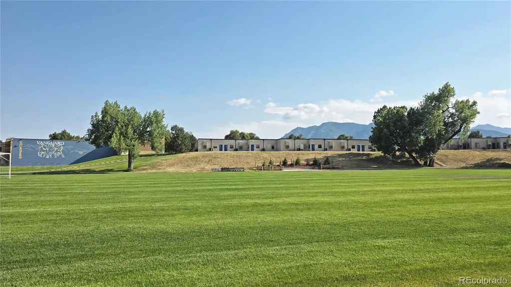 537 Crockett Lane Colorado Springs CO 80905