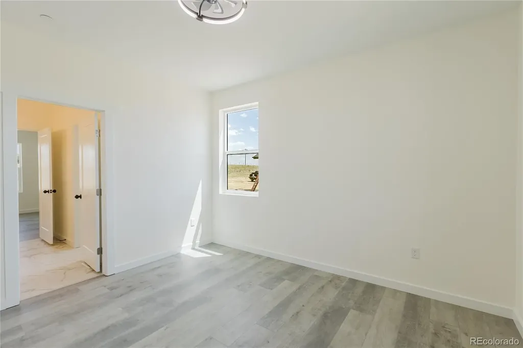 50255 Oak Park Drive Bennett CO 80102
