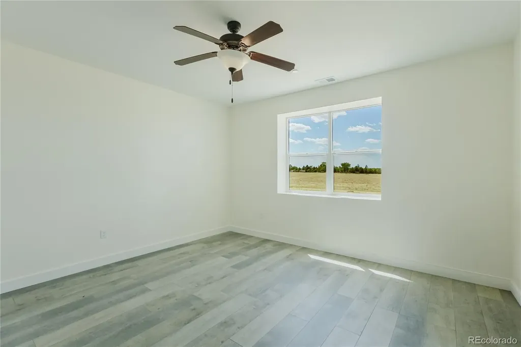 50255 Oak Park Drive Bennett CO 80102