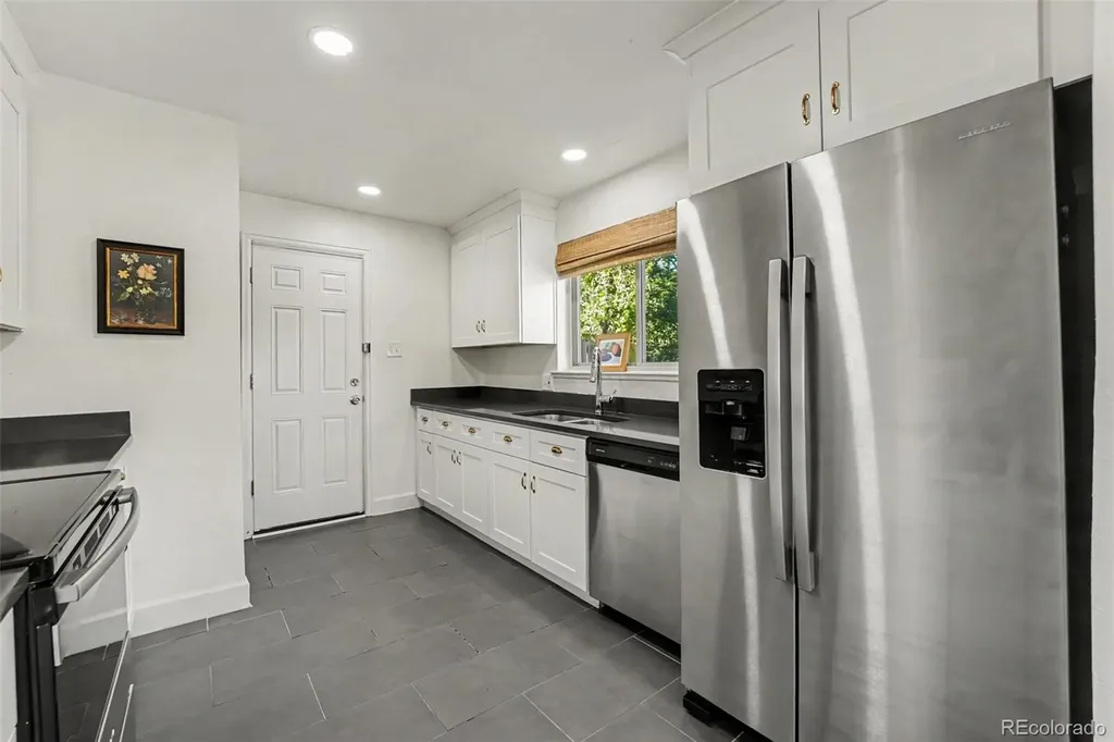 2290 W Center Avenue Denver CO 80223