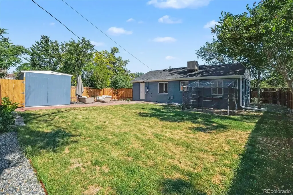 2290 W Center Avenue Denver CO 80223