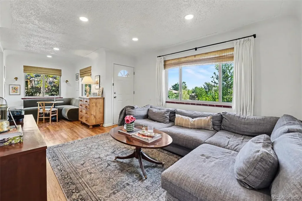 2290 W Center Avenue Denver CO 80223