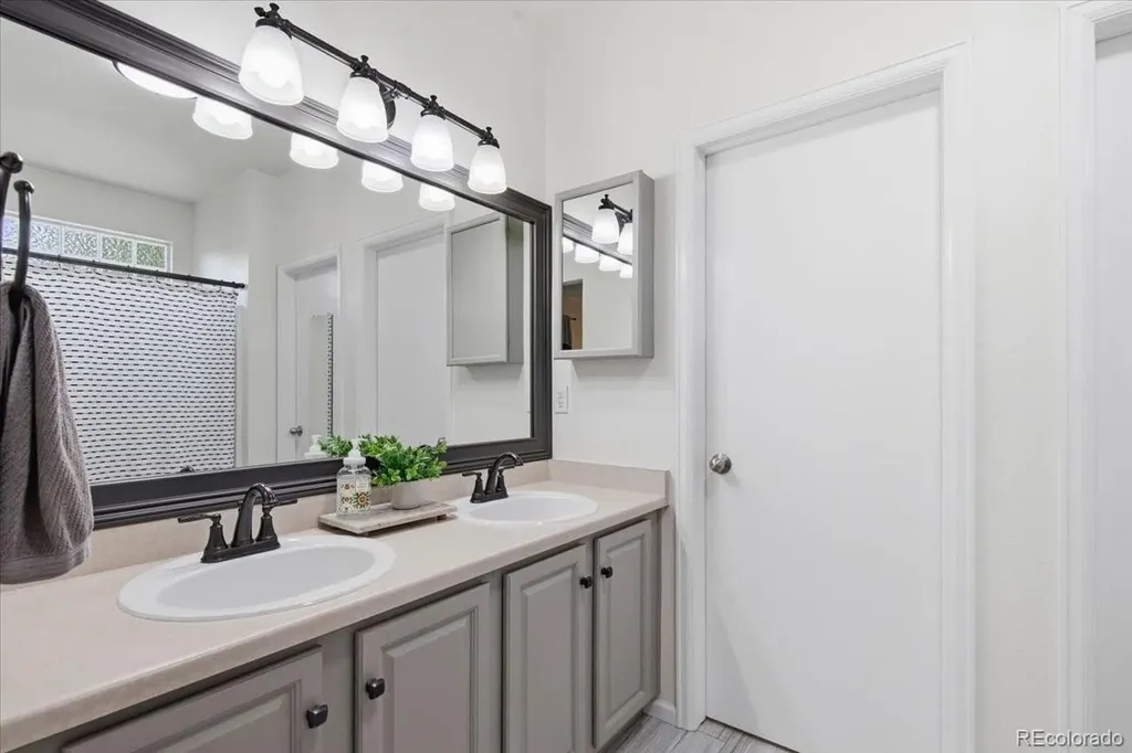 6838 W Rockland Place Littleton CO 80128