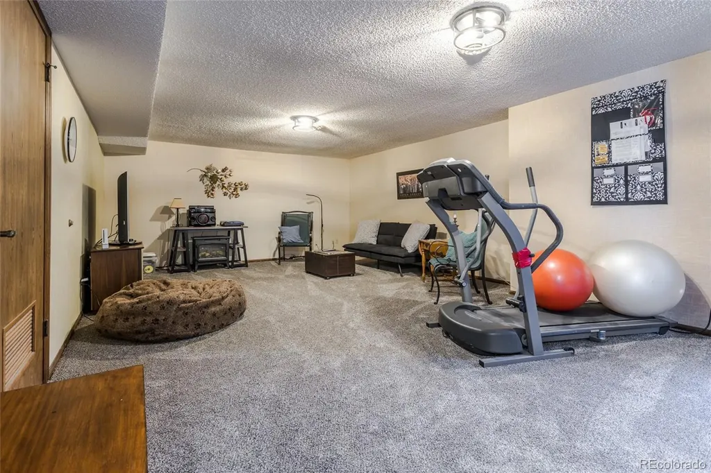 321 Cambridge Street Brush CO 80723