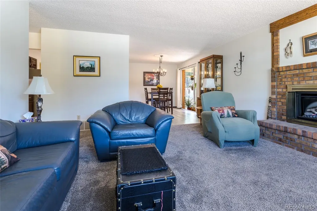 321 Cambridge Street Brush CO 80723