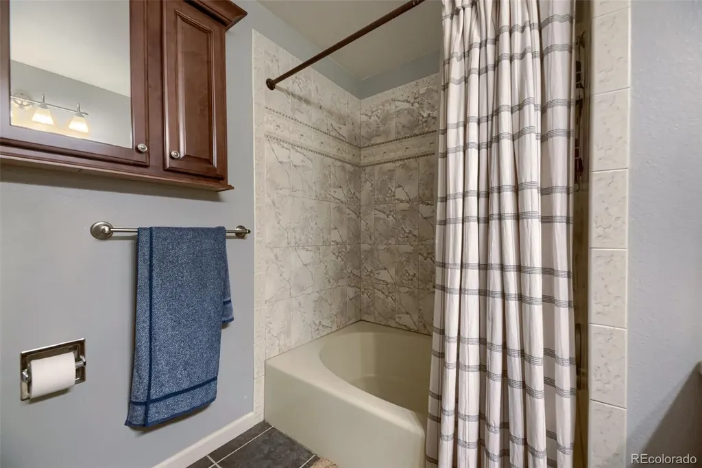 9862 Independence Street Broomfield CO 80021