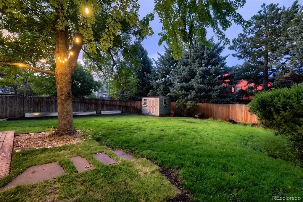 9862 Independence Street Broomfield CO 80021