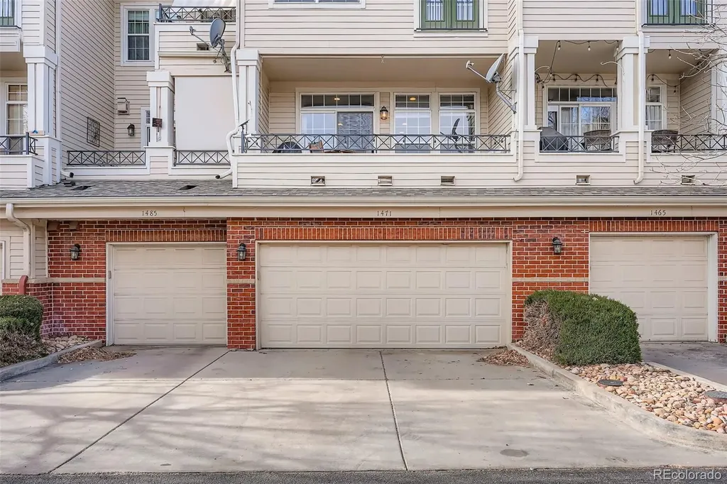 1471 S Emporia Court Denver CO 80247
