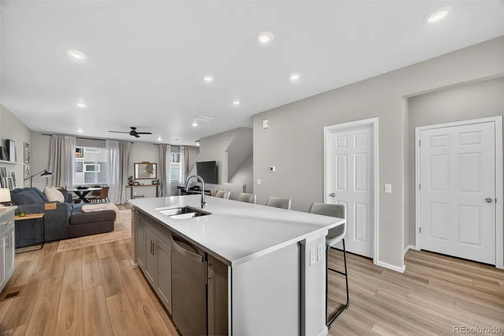 5738 Vivian Street Arvada CO 80002