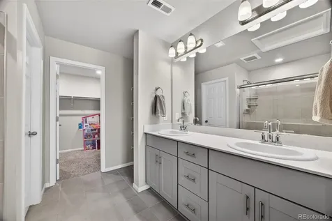 5738 Vivian Street Arvada CO 80002