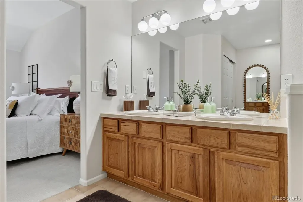 610 Clarendon Loop Castle Pines CO 80108
