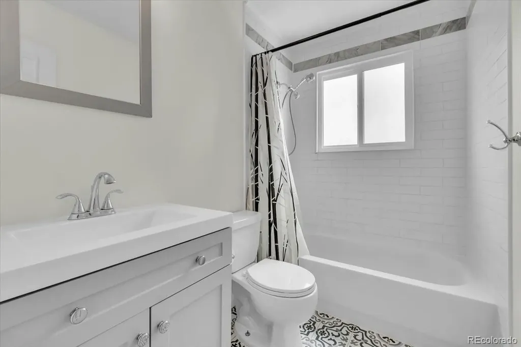 4694 S Ouray Way Aurora CO 80015
