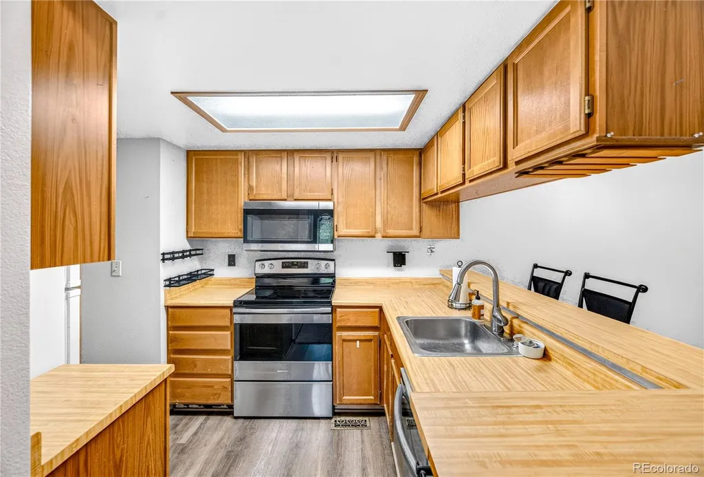 7820 W 87th Drive Arvada CO 80005