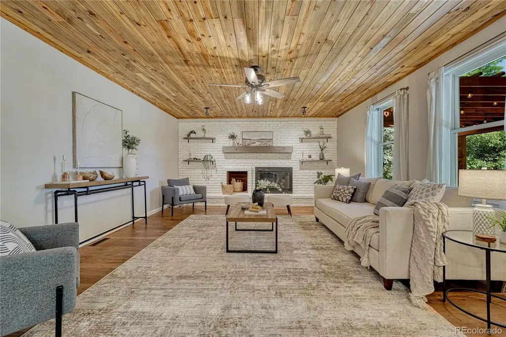 6552 W Calhoun Place Littleton CO 80123