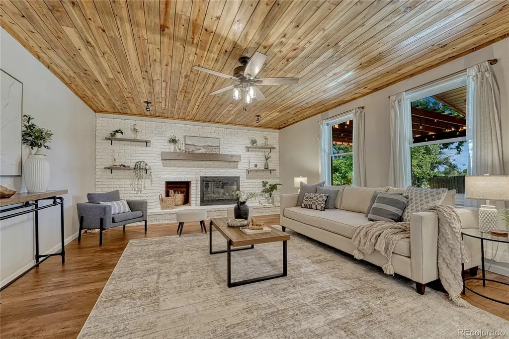 6552 W Calhoun Place Littleton CO 80123