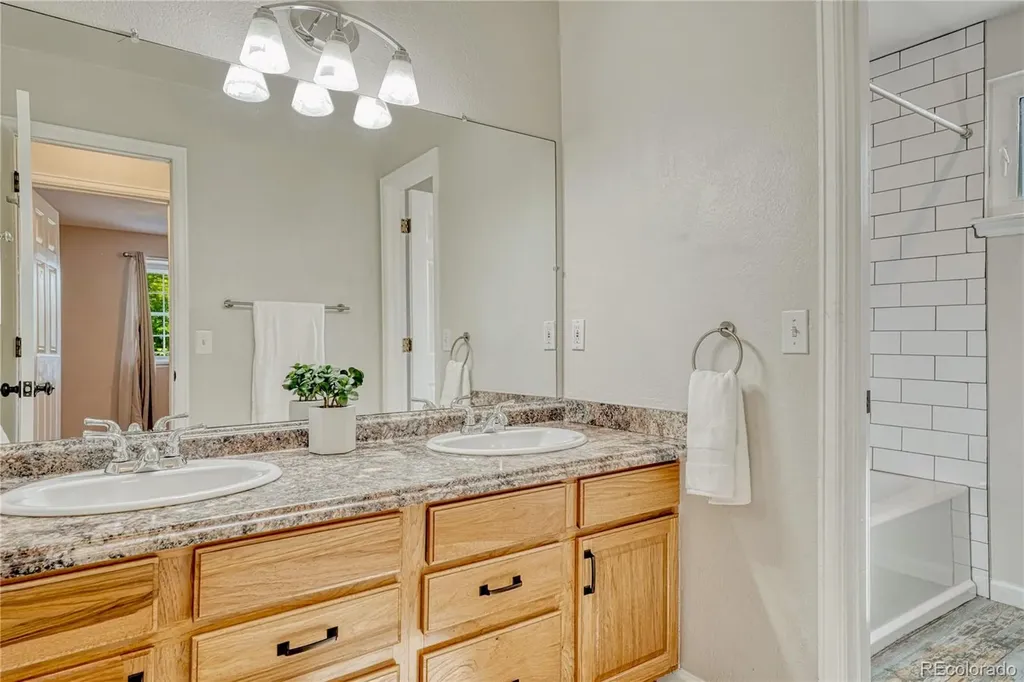 6552 W Calhoun Place Littleton CO 80123