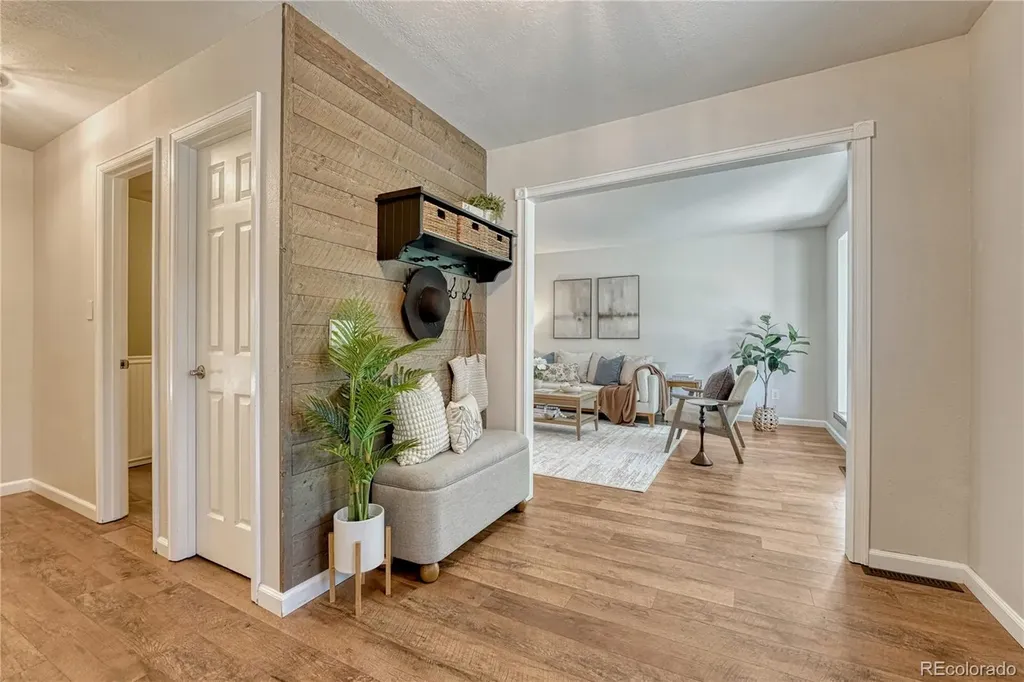 6552 W Calhoun Place Littleton CO 80123