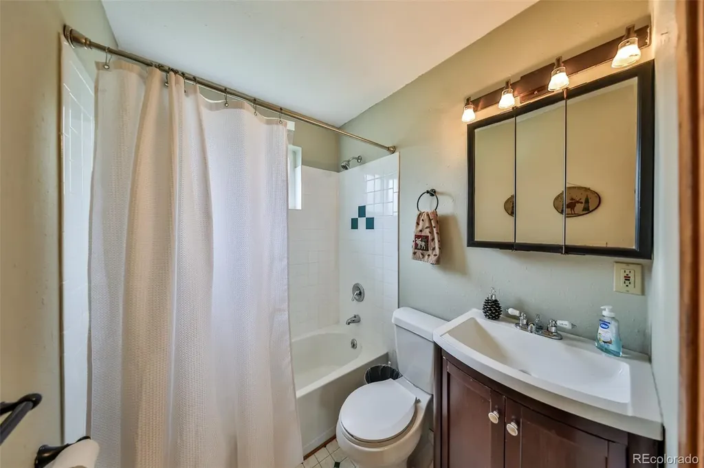 1239 Western Road Grand Lake CO 80447
