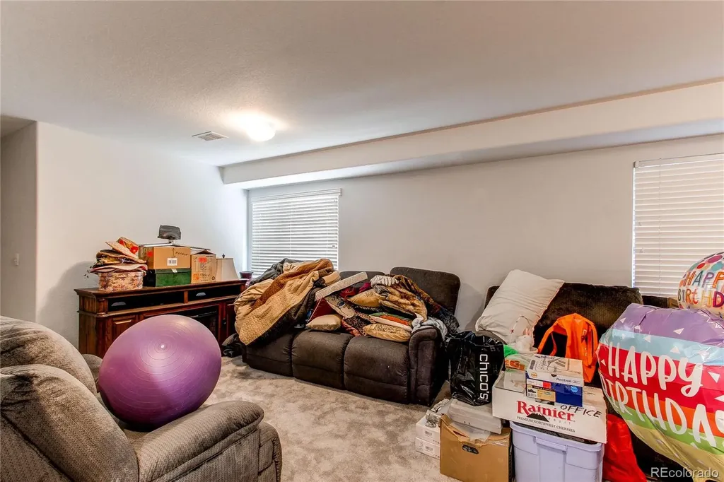 6084 W Utah Lane Denver CO 80232
