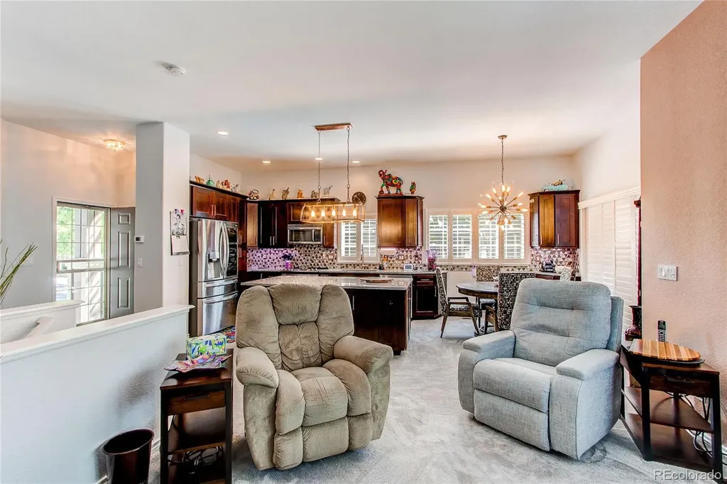 6084 W Utah Lane Denver CO 80232