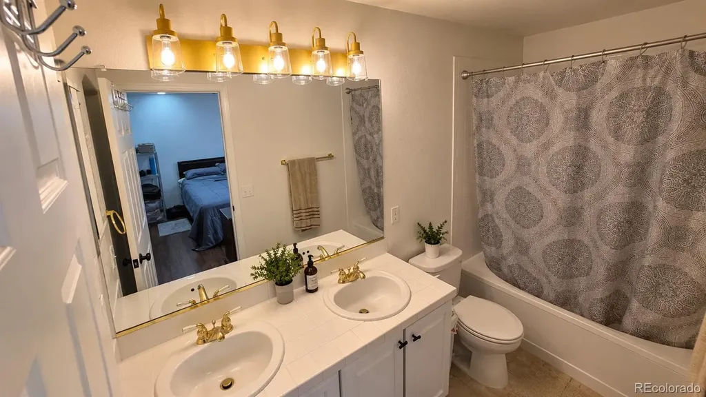 4632 Gibraltar Street Denver CO 80249